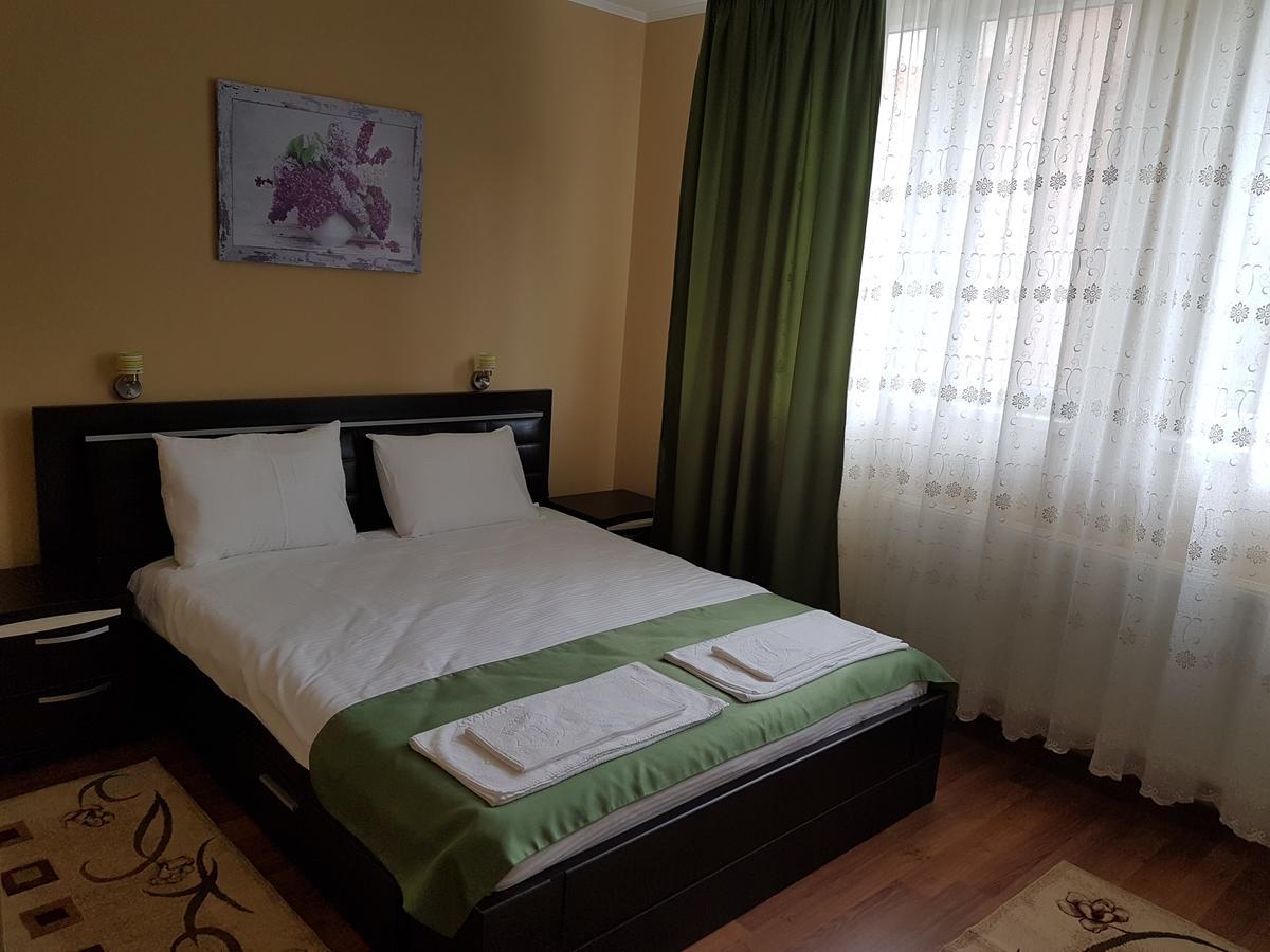 Hotel New Baia Mare Værelse billede